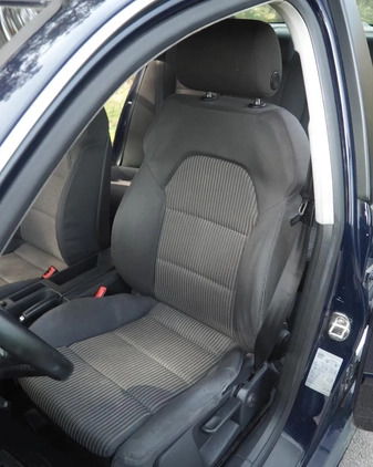 Audi A4 cena 13900 przebieg: 354300, rok produkcji 2005 z Krapkowice małe 667